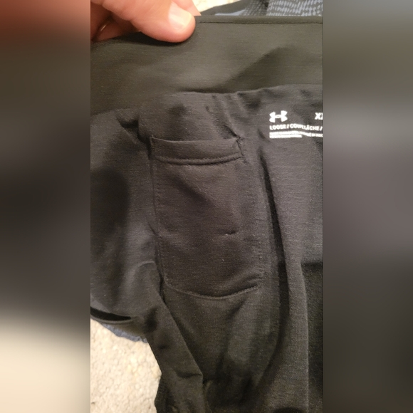 Under Armour Black Athletic Shorts Lightweight Performance - Picture 5 of 7